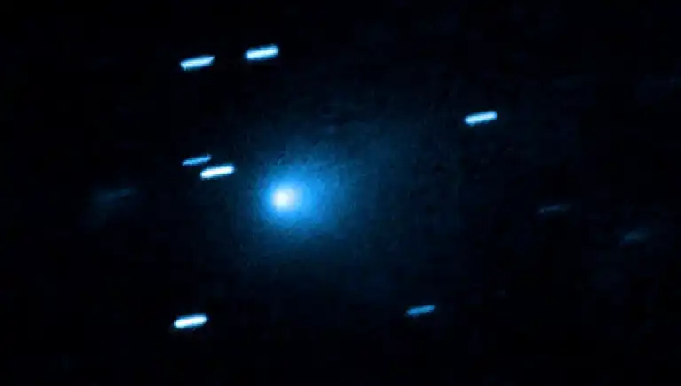NASA: Güneş Sistemi'ne Gelen Gizemli Cisim Işık Saçıyor!